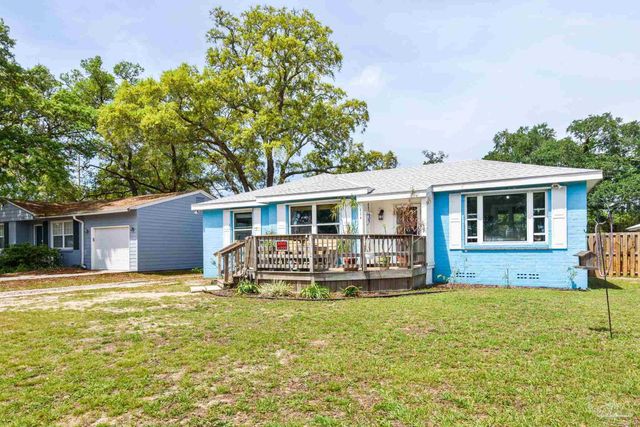 424 Gibbs Rd, Pensacola, FL 32507