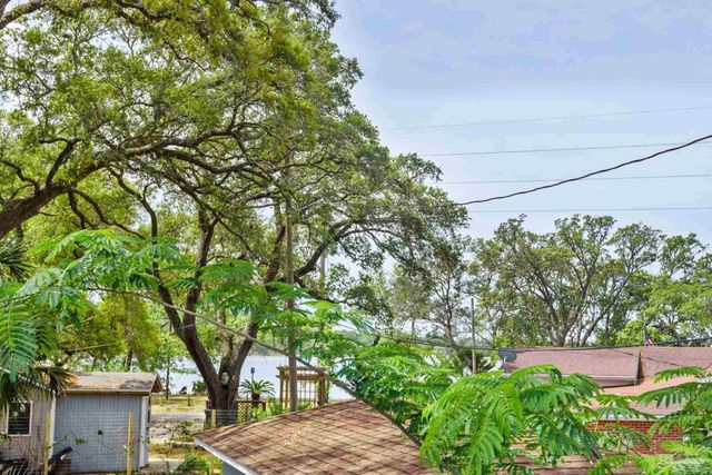 424 Gibbs Rd, Pensacola, FL 32507