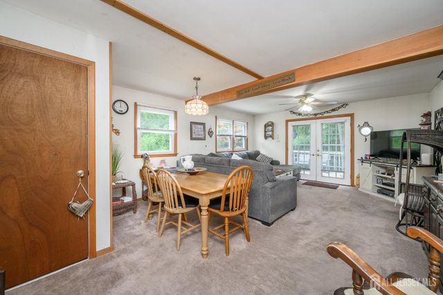 405 Magnolia Road, Mount Laurel, NJ 08054