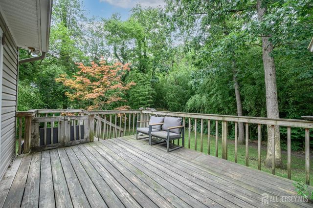 405 Magnolia Road, Mount Laurel, NJ 08054