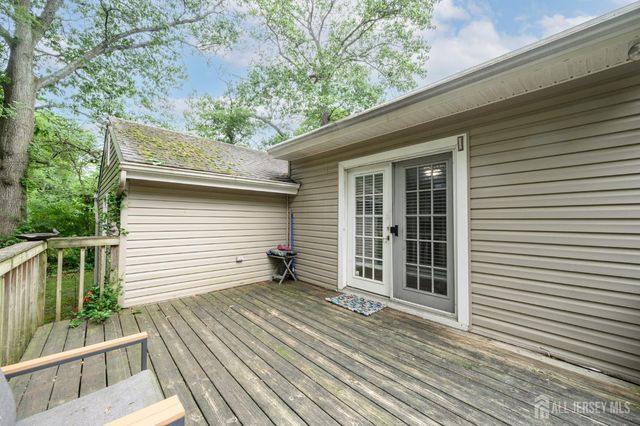 405 Magnolia Road, Mount Laurel, NJ 08054