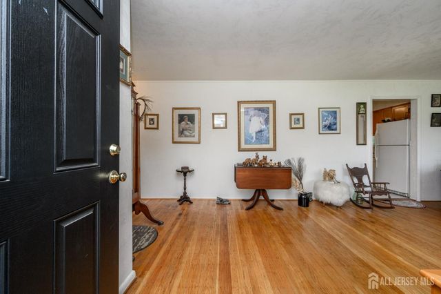 405 Magnolia Road, Mount Laurel, NJ 08054