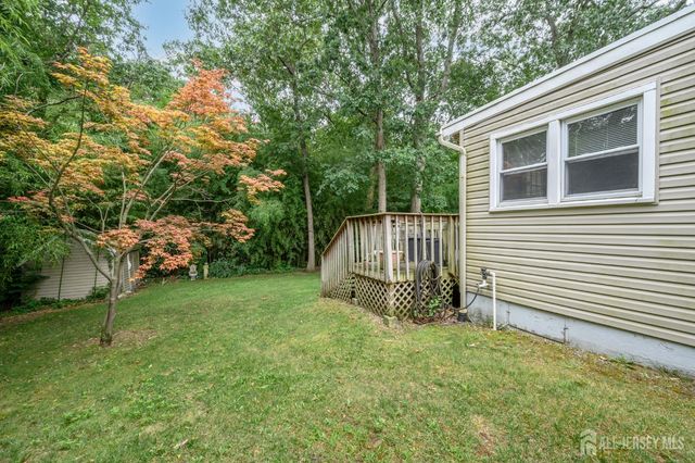 405 Magnolia Road, Mount Laurel, NJ 08054