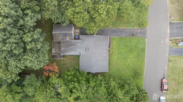 405 Magnolia Road, Mount Laurel, NJ 08054