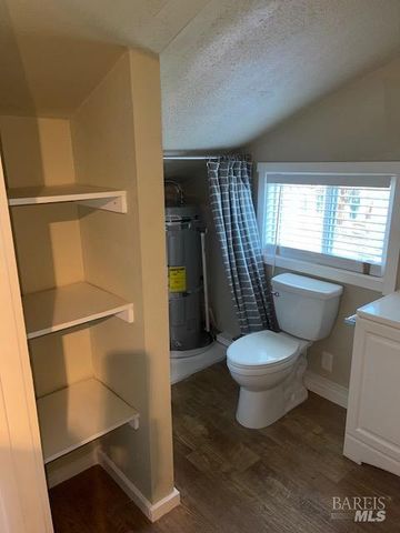 3880 Gravenstein Hwy S, Sebastopol, CA 95472