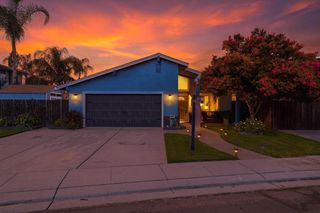 1061 Chianti Ln, Manteca, CA 95337