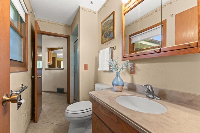 12115 W Luther AVENUE, Hales Corners, WI 53130