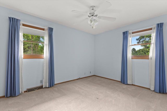 12115 W Luther AVENUE, Hales Corners, WI 53130
