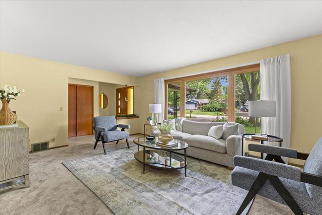 12115 W Luther AVENUE, Hales Corners, WI 53130
