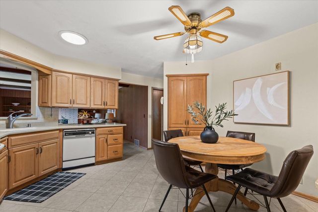 12115 W Luther AVENUE, Hales Corners, WI 53130