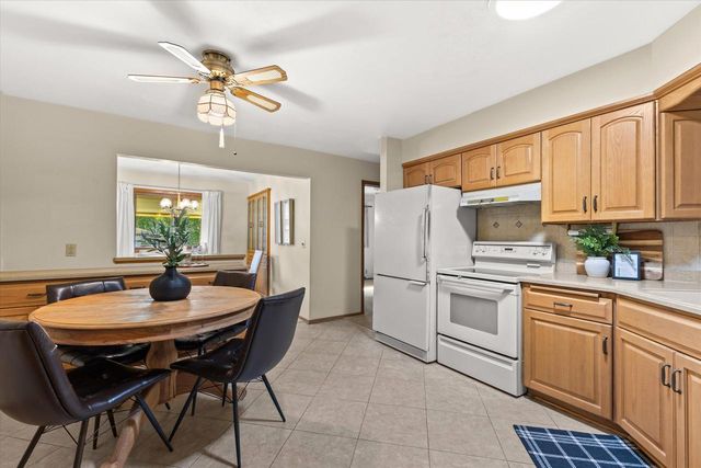 12115 W Luther AVENUE, Hales Corners, WI 53130