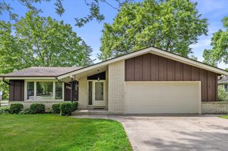 12115 W Luther AVENUE, Hales Corners, WI 53130