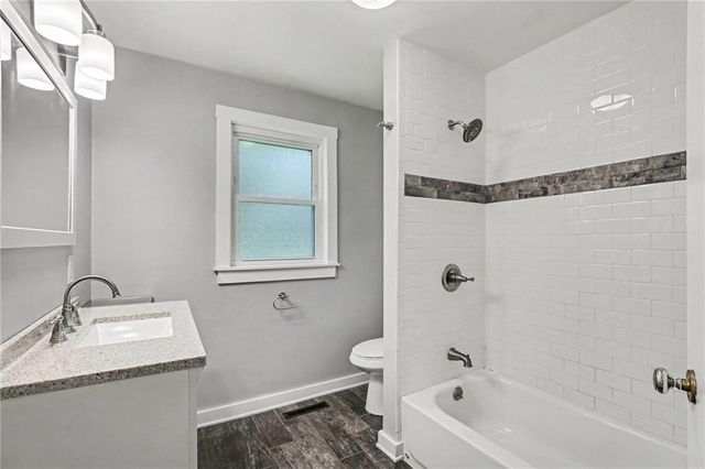 339 W Oak Street, Trimble, MO 64492
