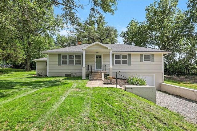 339 W Oak Street, Trimble, MO 64492