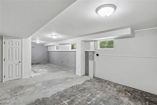 339 W Oak Street, Trimble, MO 64492