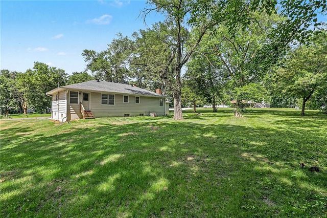 339 W Oak Street, Trimble, MO 64492