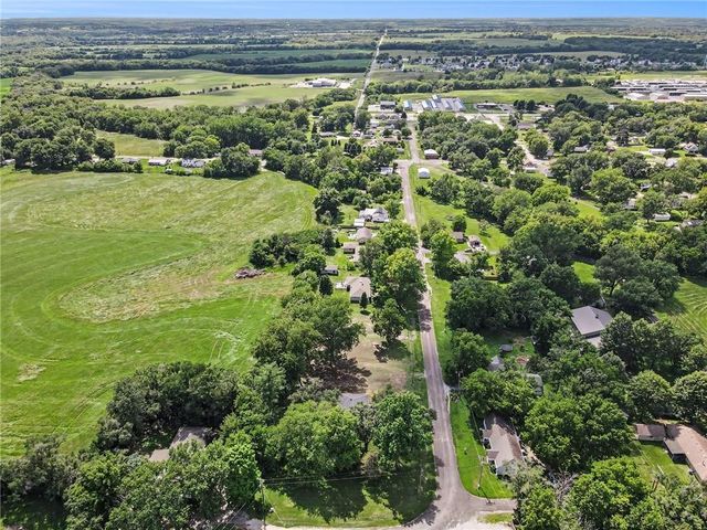 339 W Oak Street, Trimble, MO 64492