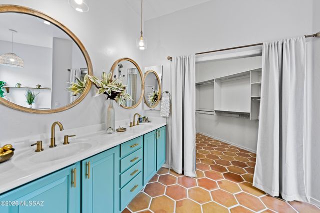 11946 N Copper Sky Place, Oro Valley, AZ 85737