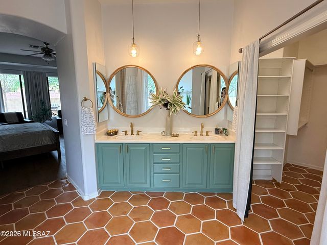 11946 N Copper Sky Place, Oro Valley, AZ 85737