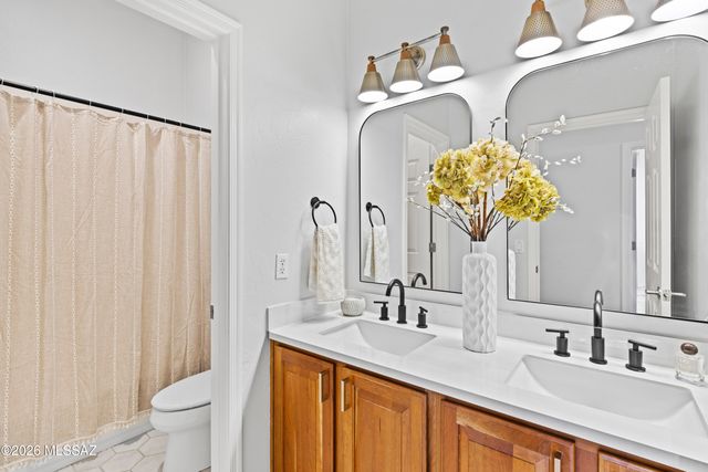 11946 N Copper Sky Place, Oro Valley, AZ 85737