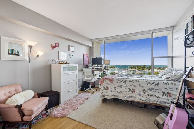 3200 N Lake Shore Drive 710, Chicago, IL 60657