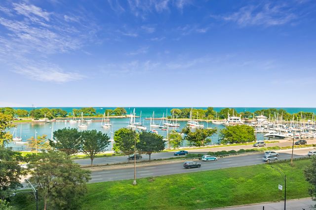 3200 N Lake Shore Drive 710, Chicago, IL 60657