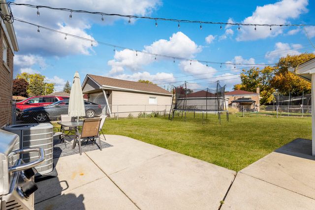 4856 Wick Drive, Oak Lawn, IL 60453