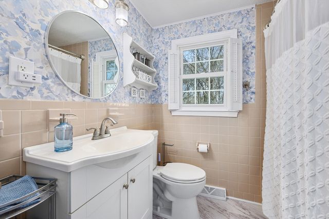 1 Outward Reach, Yarmouth, MA 02675