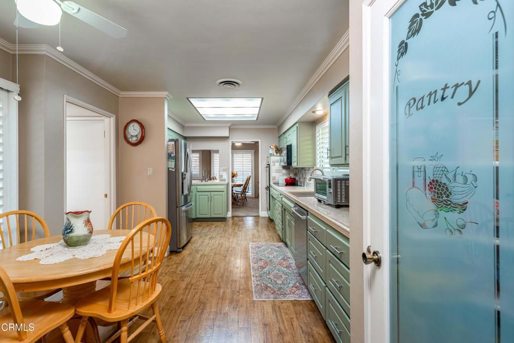 Image 11 of property listing at 416 Bermuda Street, Bakersfield, CA 93309