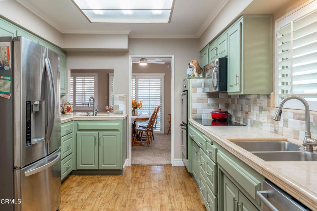 Image 12 of property listing at 416 Bermuda Street, Bakersfield, CA 93309