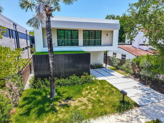 125 SW 29th Road, Miami, FL 33129