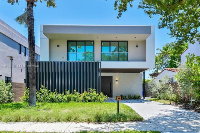 125 SW 29th Road, Miami, FL 33129