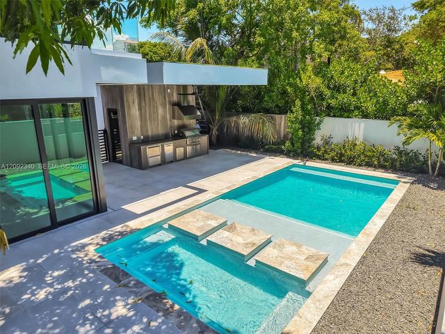 125 SW 29th Road, Miami, FL 33129