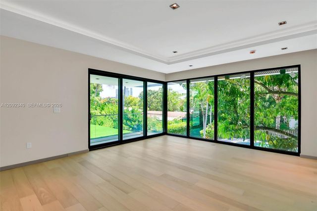 125 SW 29th Road, Miami, FL 33129