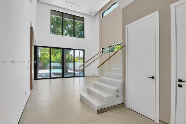 125 SW 29th Road, Miami, FL 33129