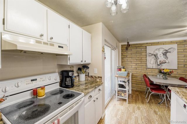 7872 W Glasgow Place, Littleton, CO 80128
