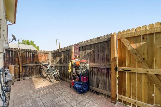 7872 W Glasgow Place, Littleton, CO 80128