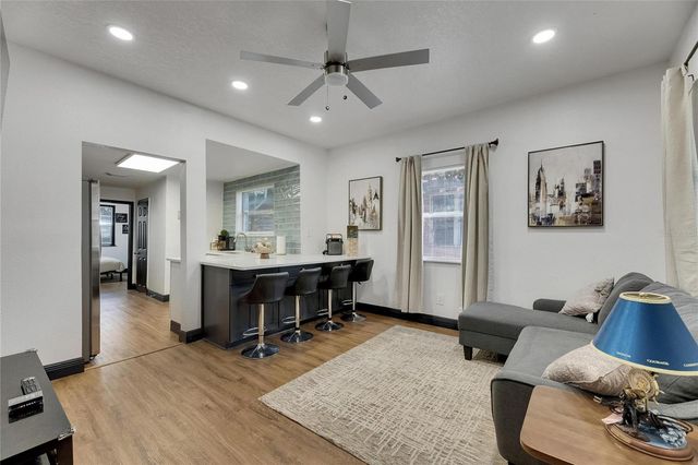 1009 E COLUMBUS DRIVE, Tampa, FL 33605