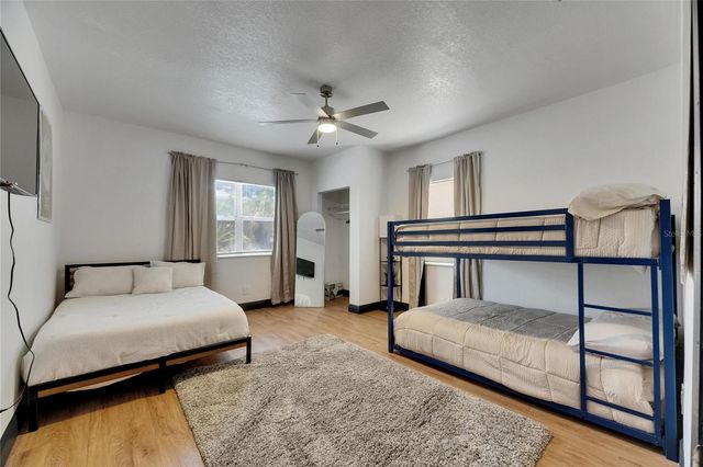 1009 E COLUMBUS DRIVE, Tampa, FL 33605
