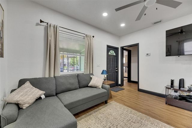 1009 E COLUMBUS DRIVE, Tampa, FL 33605