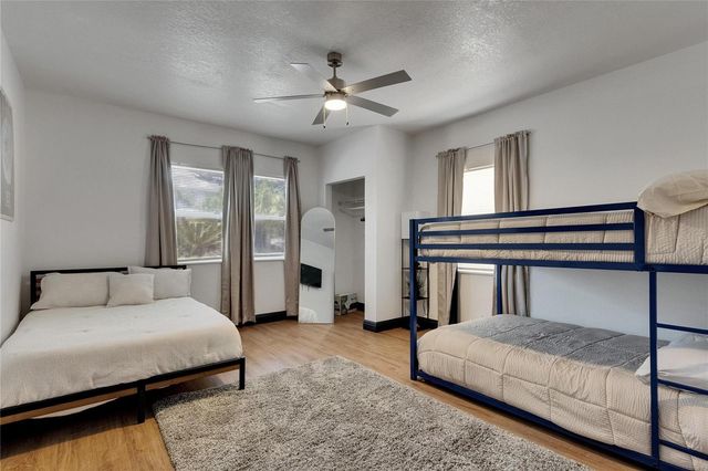 1009 E COLUMBUS DRIVE, Tampa, FL 33605