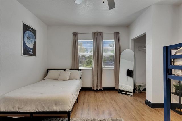1009 E COLUMBUS DRIVE, Tampa, FL 33605
