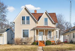 714 Ellwood Avenue, Dekalb, IL 60115