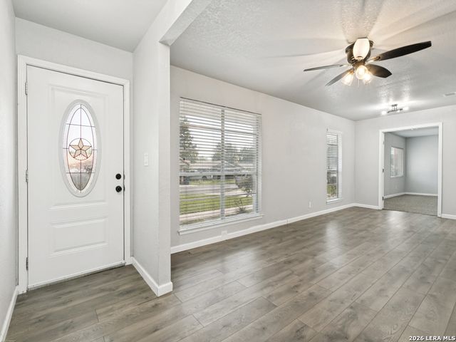 7247 GLEN HL, San Antonio, TX 78239