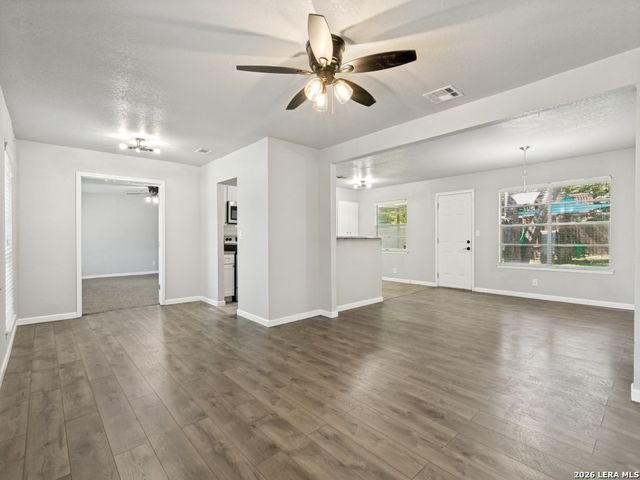 7247 GLEN HL, San Antonio, TX 78239