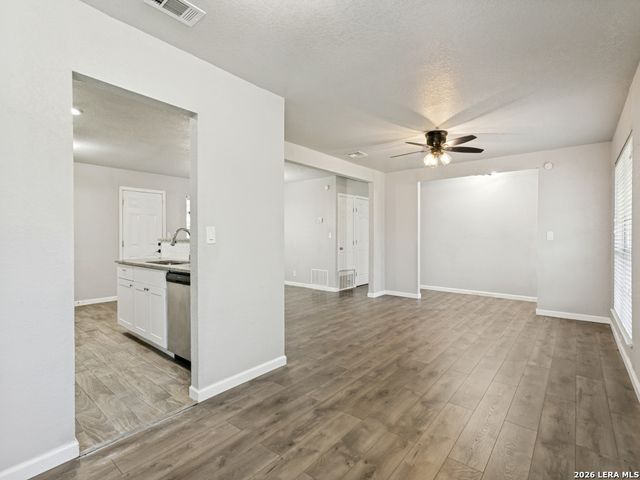 7247 GLEN HL, San Antonio, TX 78239