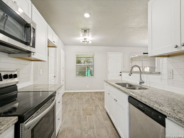 7247 GLEN HL, San Antonio, TX 78239