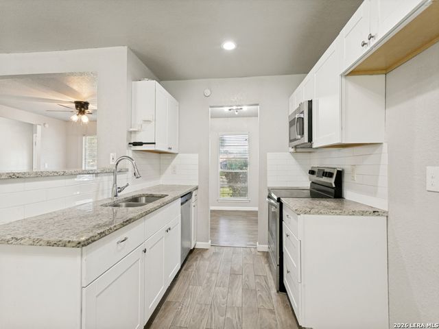 7247 GLEN HL, San Antonio, TX 78239