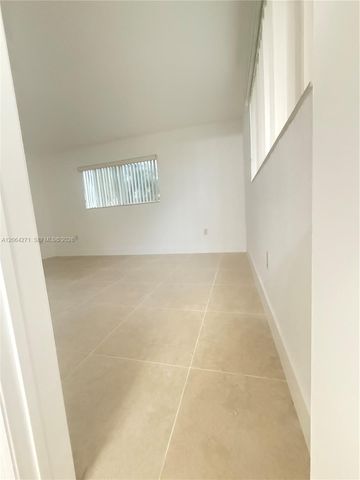 7737 SW 88th St C116, Miami, FL 33156
