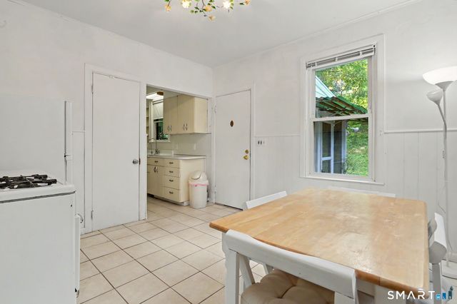 74 Huntington Avenue, New Haven, CT 06511